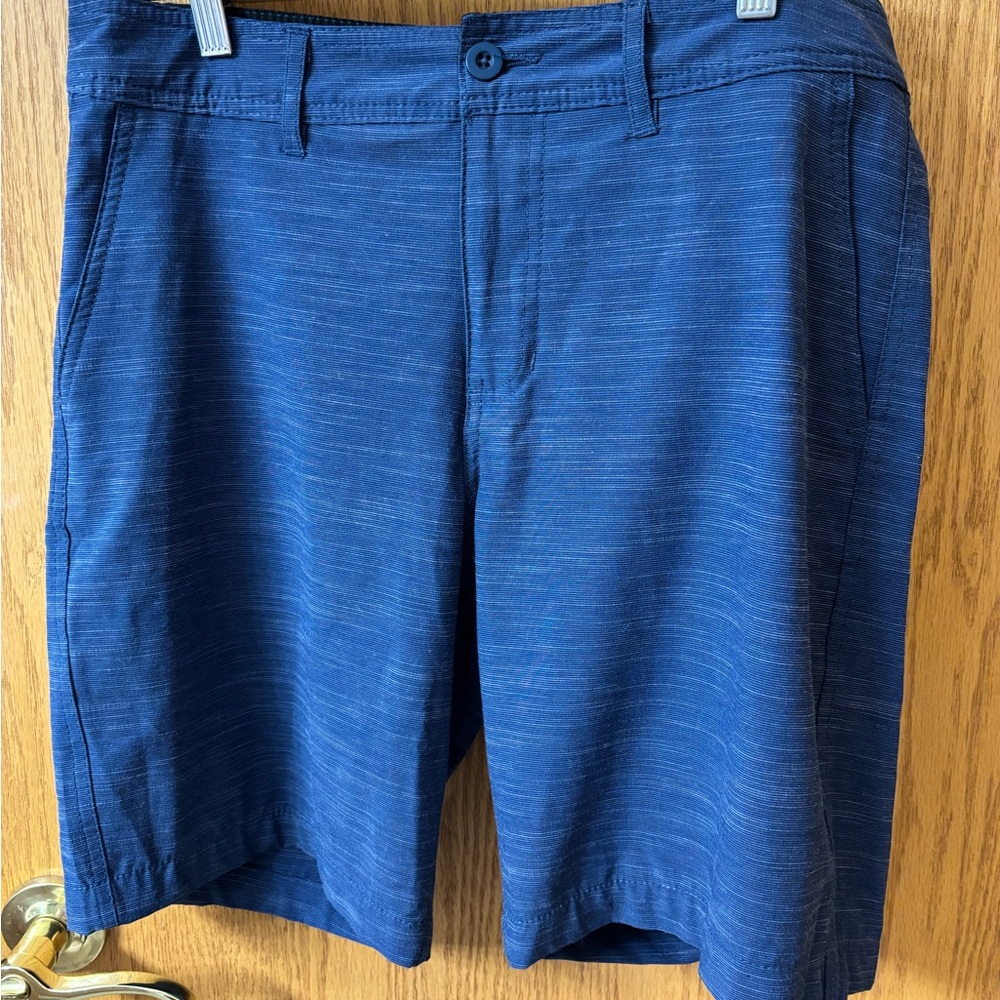 Apt. 9 Men's Navy Flat Front Shorts - 33 in waist